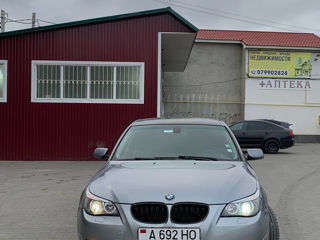 BMW 5 Series foto 7