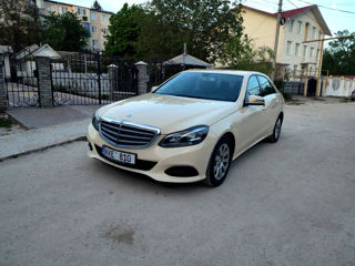 Mercedes E-Class foto 2