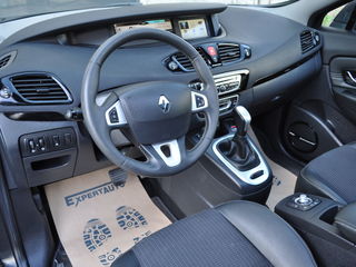 Renault Scenic foto 8