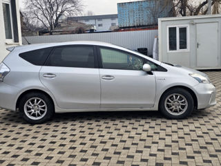 Toyota Prius + foto 3