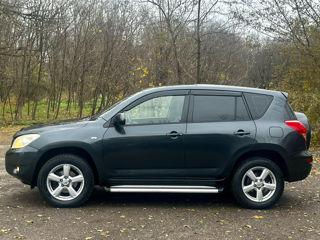 Toyota Rav 4 foto 4