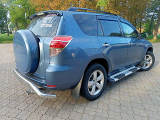 Toyota Rav 4 foto 6