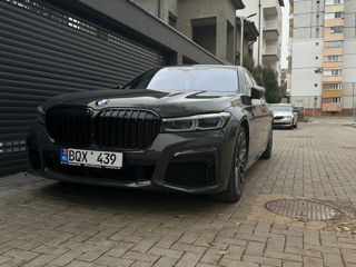 BMW 7 Series foto 4