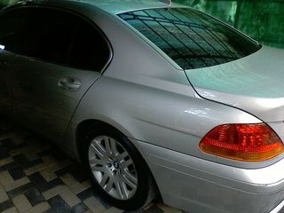 BMW 7 Series foto 2