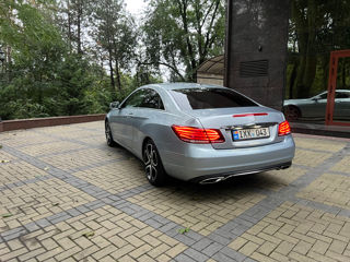 Mercedes E-Class Coupe foto 6