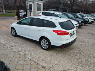 Ford Focus foto 8