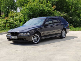 BMW 5 Series foto 2