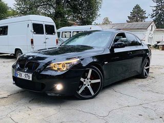 BMW 5 Series foto 2