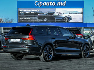 Volvo V60 Cross Country foto 2