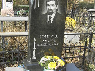 Monumente funerare! reduceri! памятники, скидки! foto 1