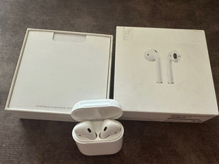 Apple AirPods 2