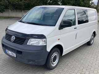 Volkswagen Caravelle foto 6