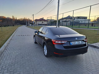 Skoda Superb foto 6