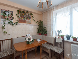 Apartament cu 2 camere, 53 m², Poșta Veche, Chișinău foto 2