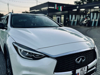 Infiniti QX30 foto 2