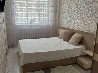 Apartament cu 3 camere, 70 m², Centru, Comrat foto 1