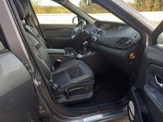 Renault Grand Scenic foto 2