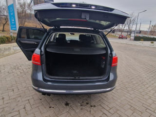 Volkswagen Passat foto 2