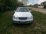 Mercedes Benz E Class foto 6