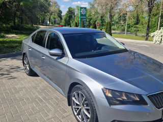 Skoda Superb фото 2