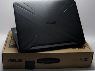 Asus TUF 15 foto 2