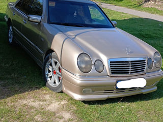 Mercedes E-Class