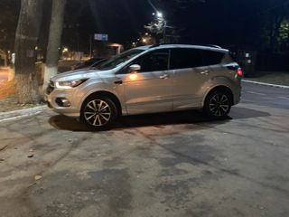 Ford Kuga foto 3