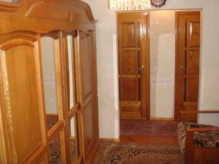 Apartament cu 2 camere, 75 m², Buiucani, Chișinău foto 3