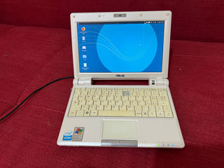 Asus Eee PC 900 - 300Lei