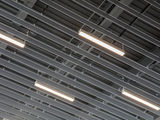 Экранный алюминиевый подвесной потолок, tavane suspendate lamelare liniare foto 2