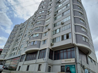 Apartament cu 3 camere, 100 m², Centru, Comrat