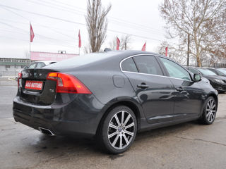 Volvo S60 foto 5