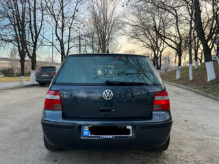 Volkswagen Golf foto 8