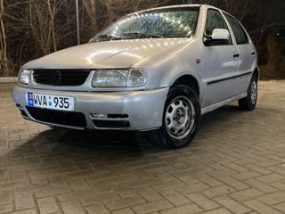 Volkswagen Polo foto 2