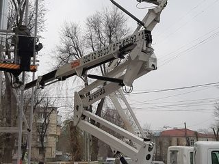 Masini Autoturn in Arenda! Taiere copaci, spalare fatade, instalare panouri publicitare! foto 12