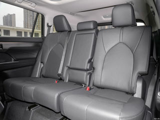 Toyota Highlander foto 9