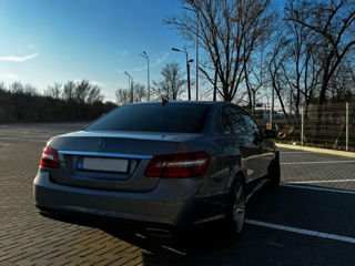 Mercedes E-Class foto 2