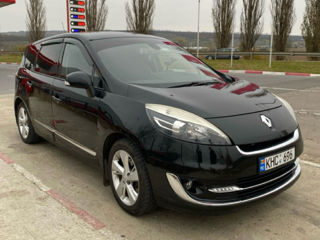 Renault Grand Scenic foto 2