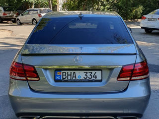 Mercedes E-Class foto 4