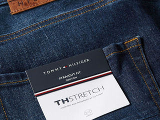 Новые оригинальные джинсы Tommy Hilfiger foto 4