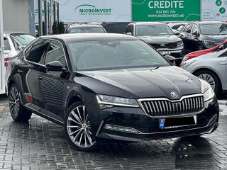 Skoda Superb foto 1