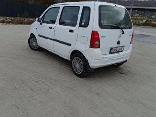 Opel Agila foto 7