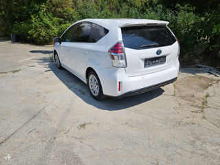 Toyota Prius + foto 2