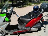 Kymco GrandDink 250 foto 2