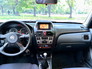 Nissan Almera foto 9