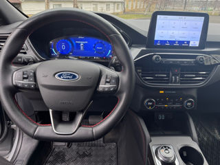 Ford Kuga foto 9