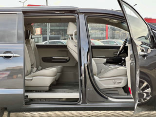 KIA Carnival foto 7