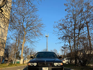 BMW 7 Series foto 3