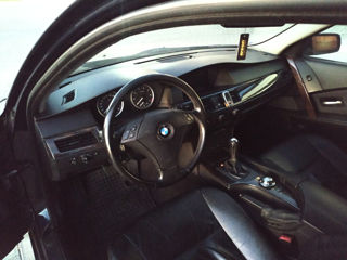 BMW 5 Series foto 4