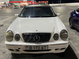 Mercedes E-Class foto 3